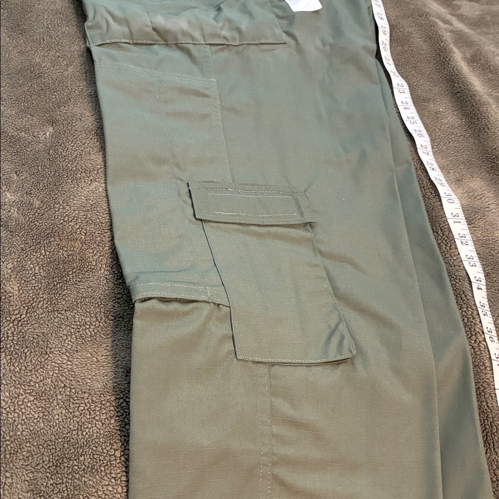 Propper Olive Tactical Cargo Pants for Men 38 Long
Brand New - Picture 5 of 11